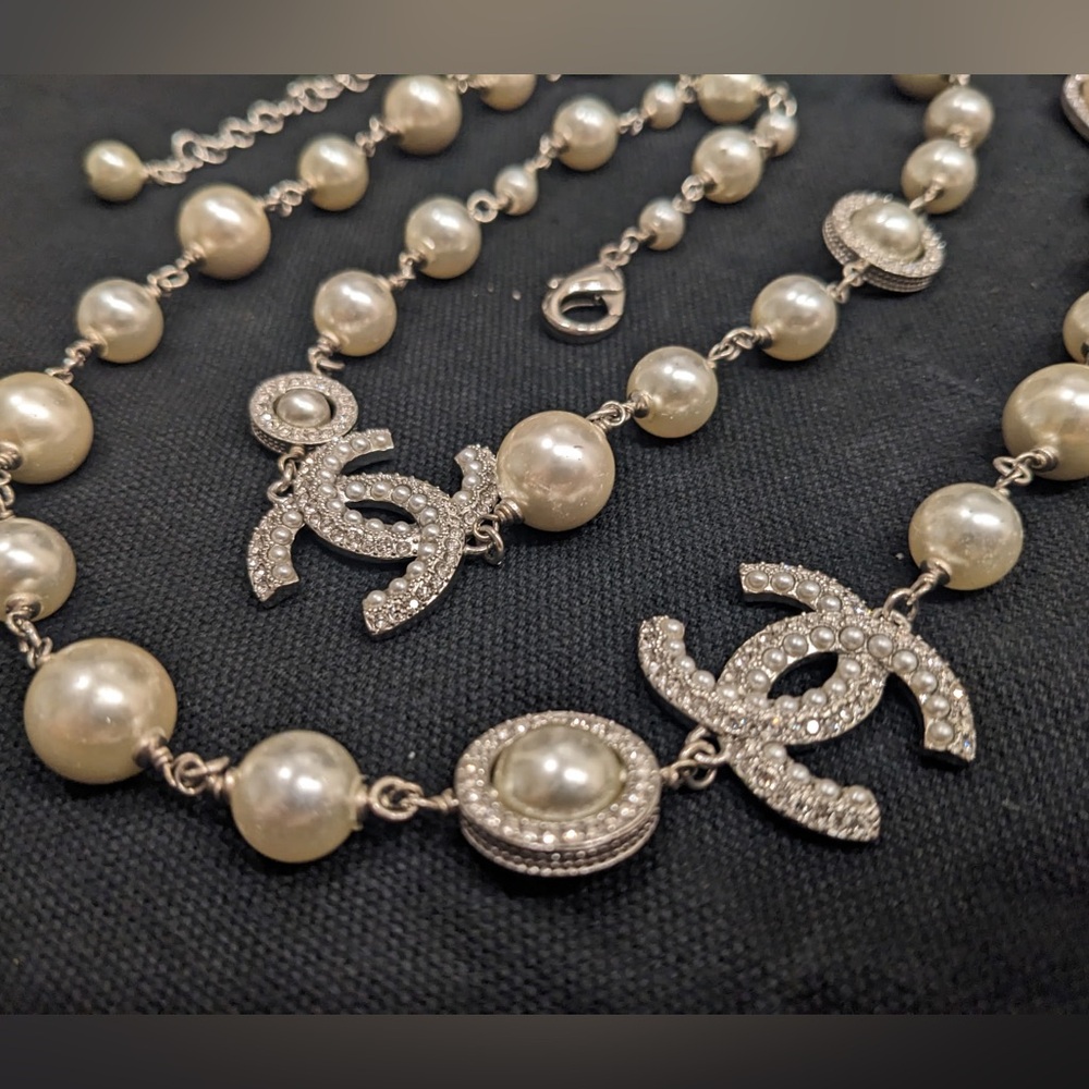 Chanel Authentic Long Faux Pearl Necklace - Picture 6 of 15